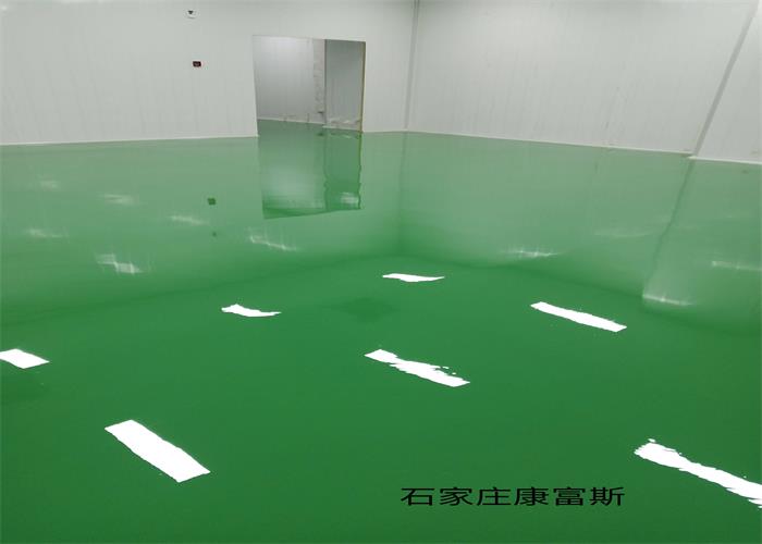 新疆某企業(yè)環(huán)氧地坪施工中！
